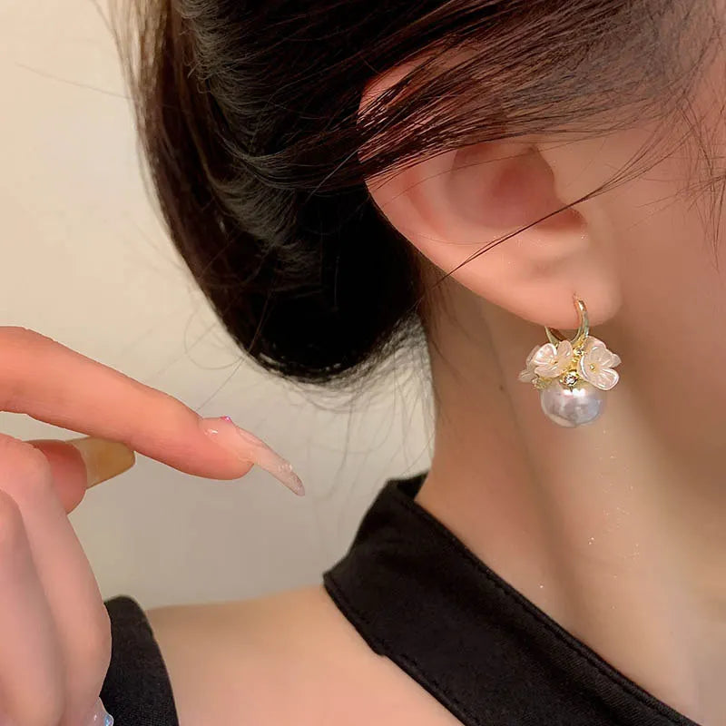 Elegant Multi-Flower Pearl Earrings