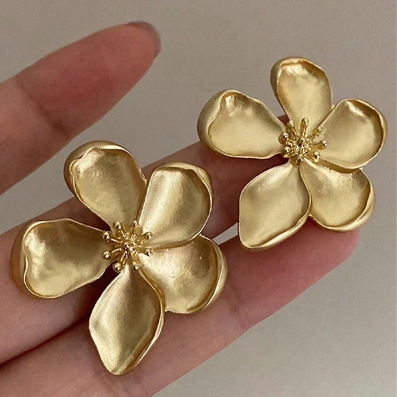 European & American Style Metal Flower Stud Earrings