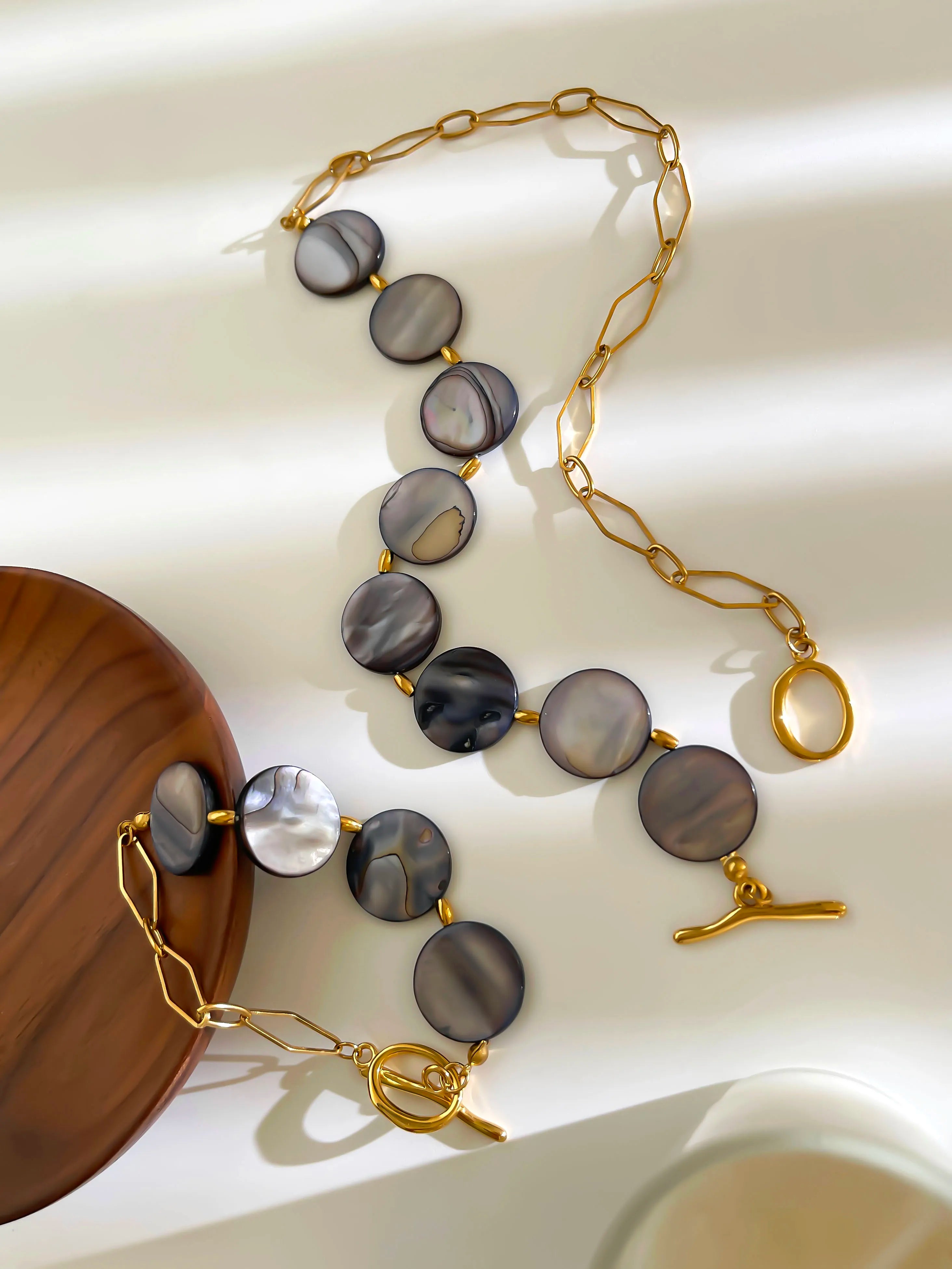 Stainless Steel Grey Round Natural Shell Bracelet Necklace Jewelry Set