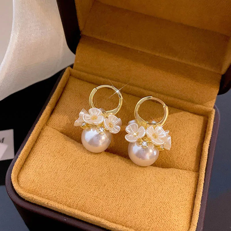 Elegant Multi-Flower Pearl Earrings
