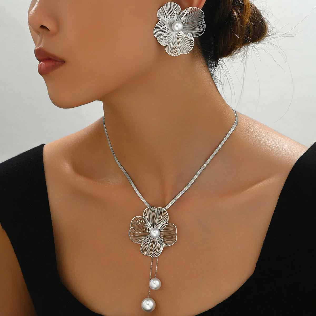 Gold Color Hallowout Stamping Big Flower Pearl Necklace Earrings Set