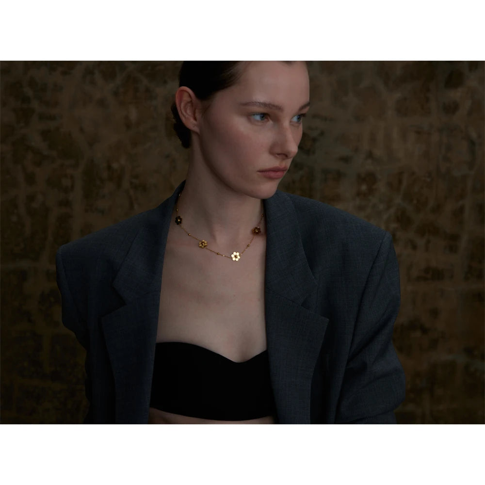 Stainless Steel Flower Chain Fashion Necklace