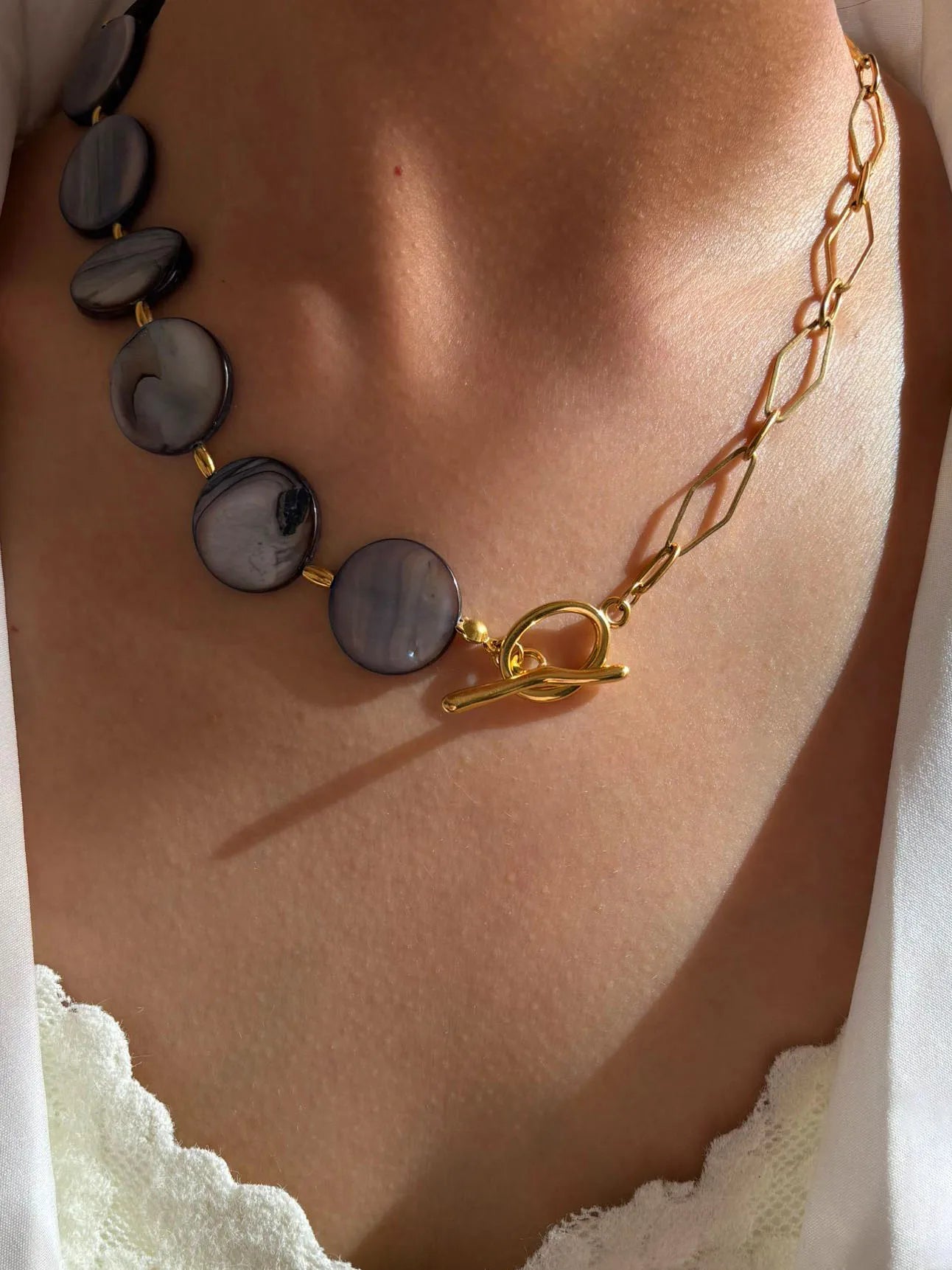 Stainless Steel Grey Round Natural Shell Bracelet Necklace Jewelry Set