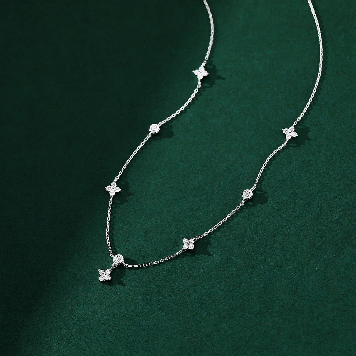 Zircon Four-leaf Flower Luxury Chain Choker Necklace
