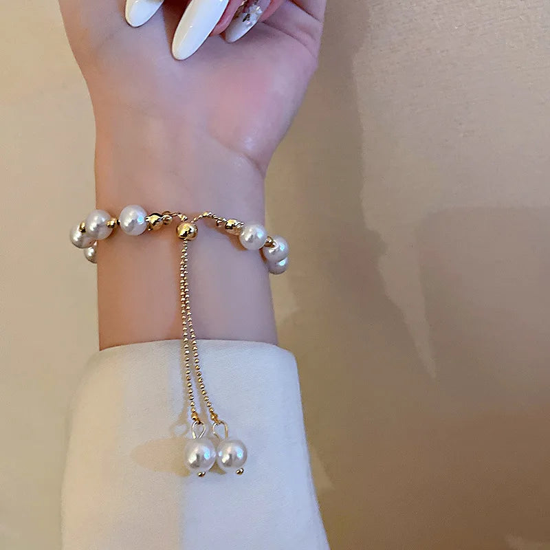 Elegant Charm Pearl Bracelet