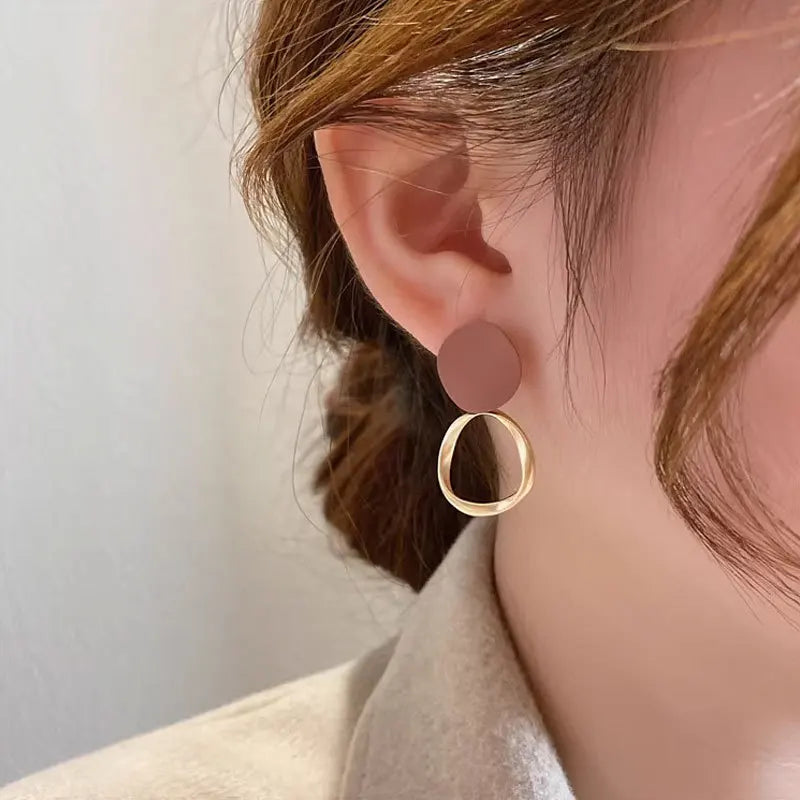 Vintage Brown Round Dangle Drop Earrings