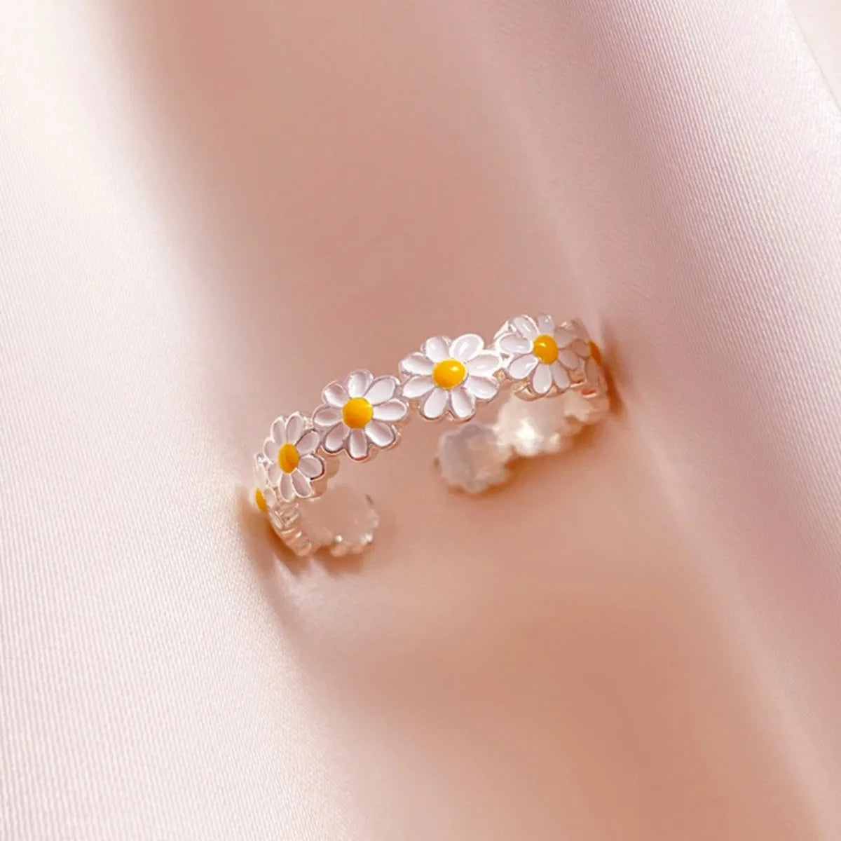 Daisy Flowers Exquisite Enamel Sunflower Open Rings
