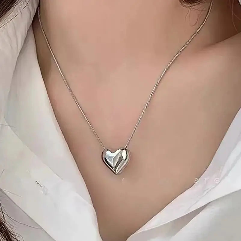 Korean Silver Color Snake Bone Chain w Heart Pendant Choker Necklace