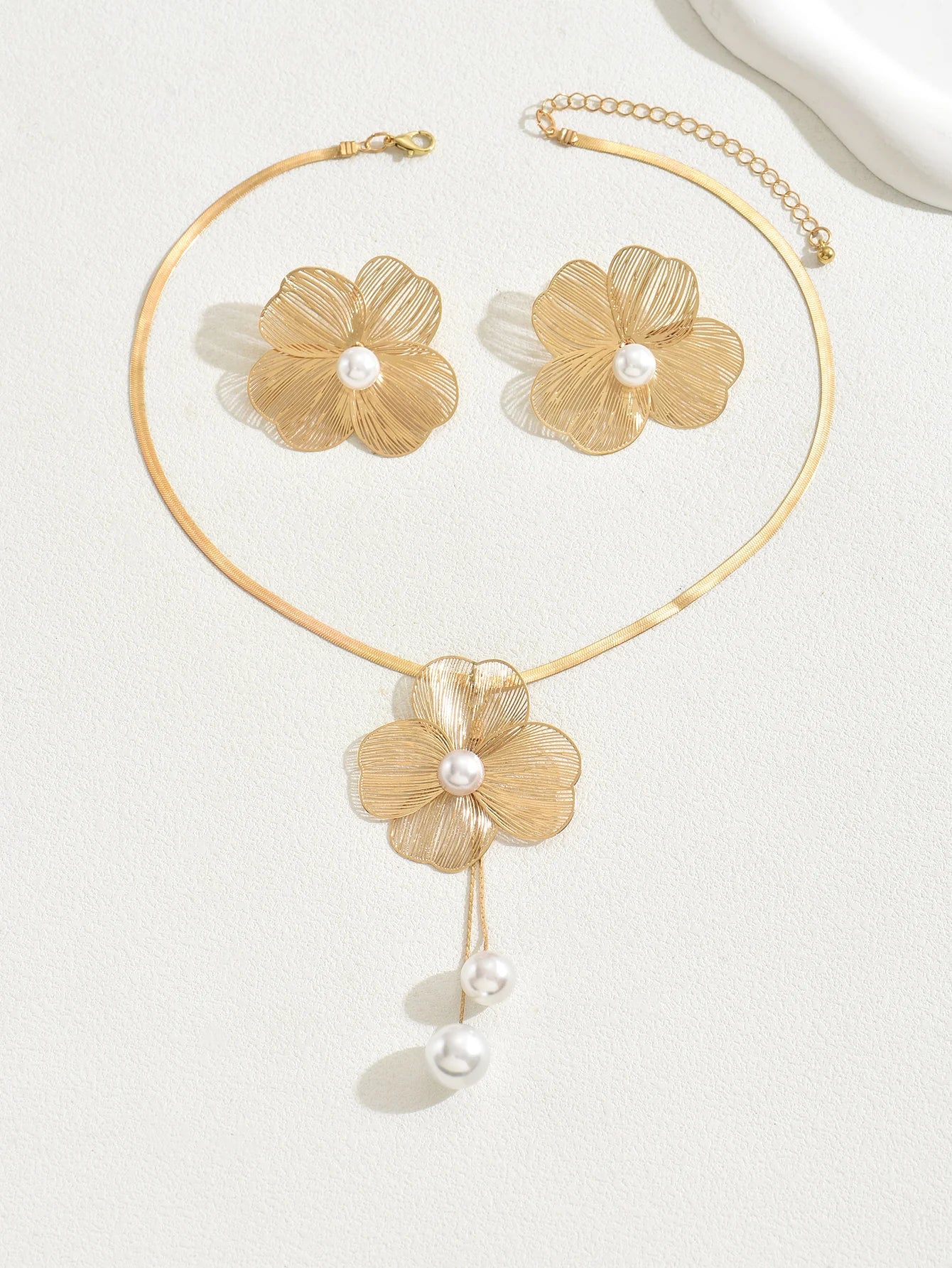 Gold Color Hallowout Stamping Big Flower Pearl Necklace Earrings Set