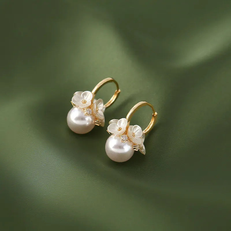 Elegant Multi-Flower Pearl Earrings