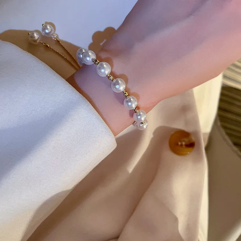Elegant Charm Pearl Bracelet