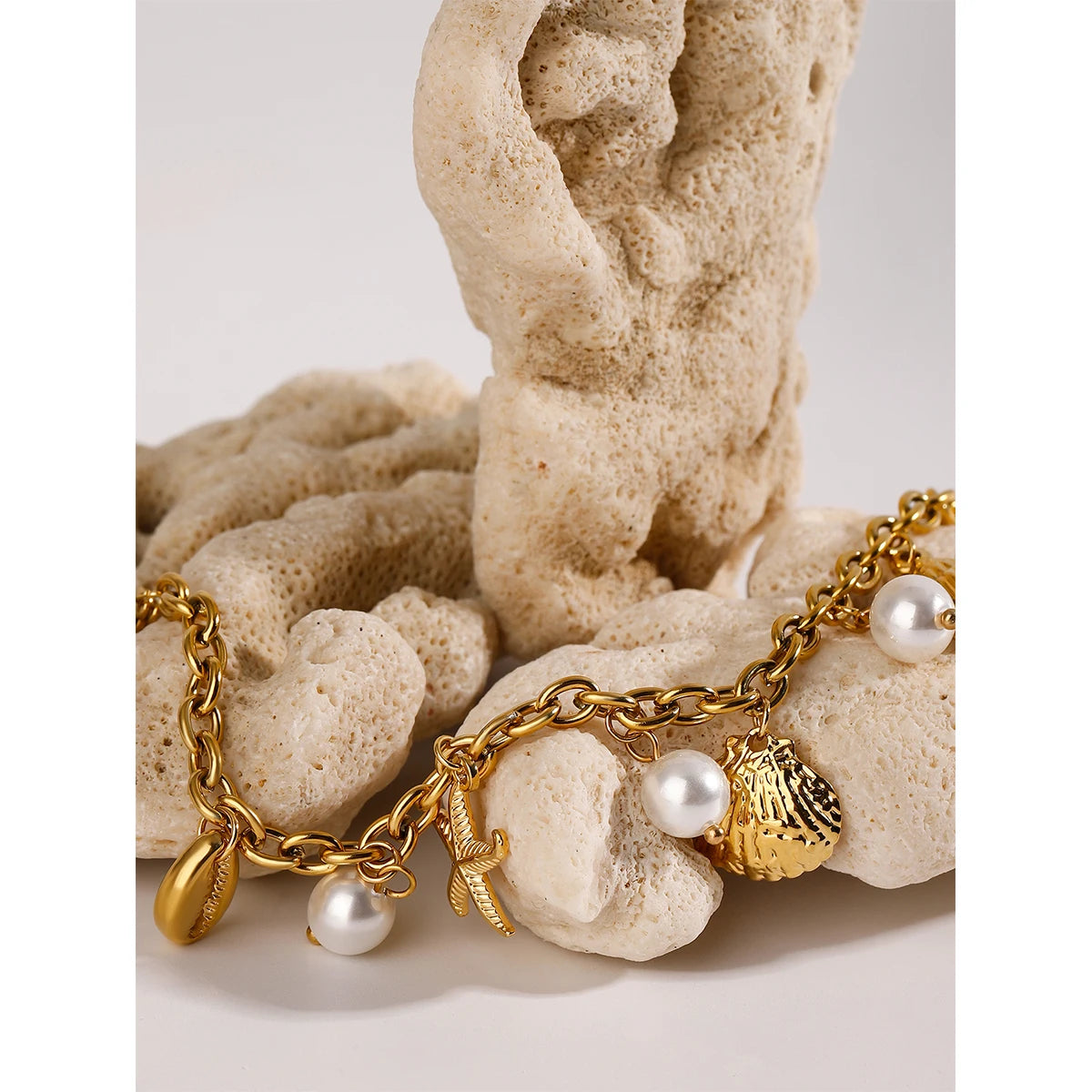 18K Gold PVD Plated Stainless Steel Pearl Shell Starfish Charm Bracelet