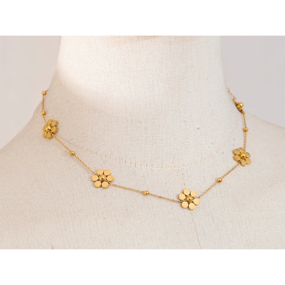 Stainless Steel Flower Chain Fashion Necklace