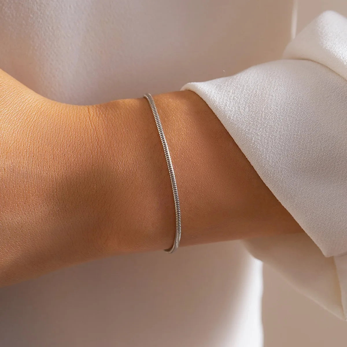 Round Bone Chain Bracelet Stainless Steel Golden and Silvery Snake Bone Chain Bracelets