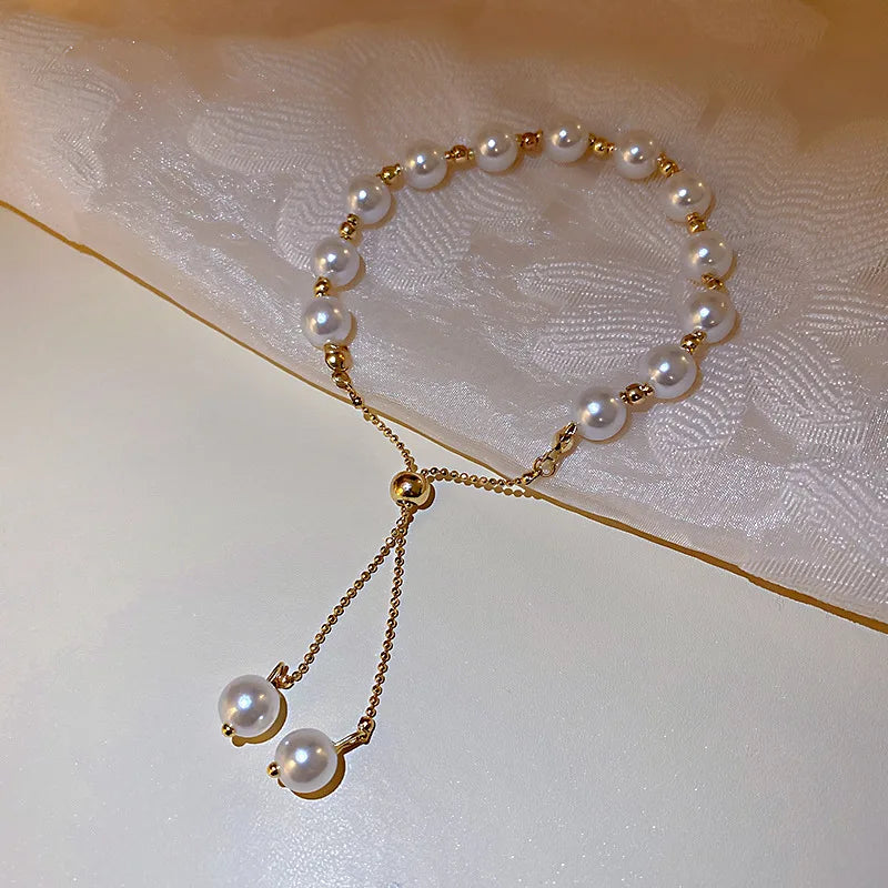 Elegant Charm Pearl Bracelet