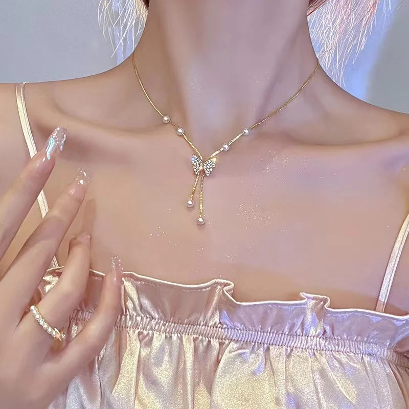 Irregular Baroque Pearl Pendant Necklace