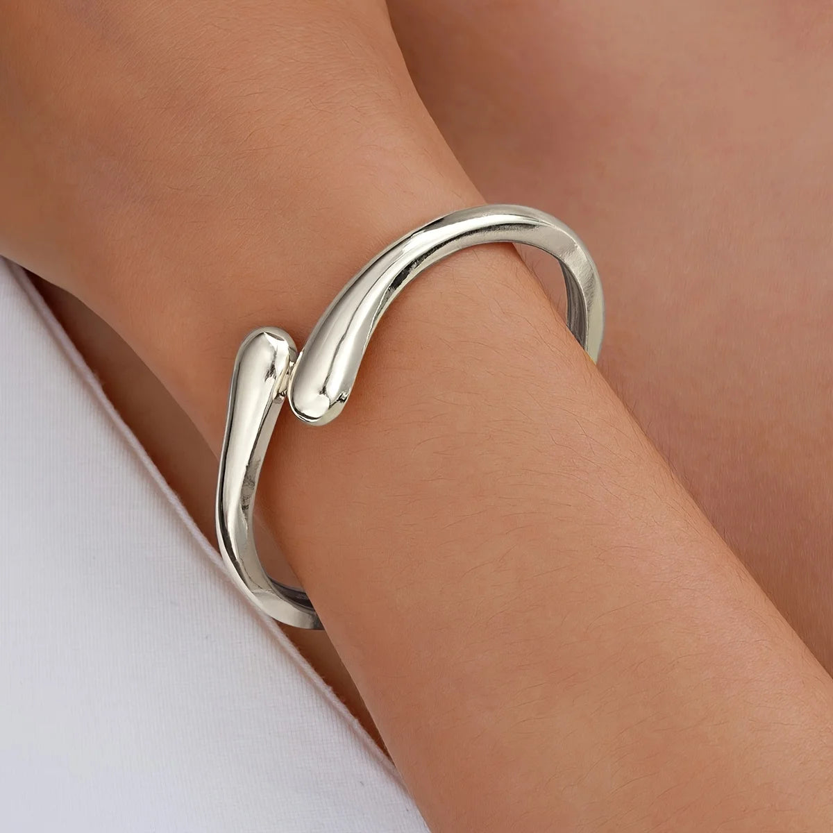 Waterdrop Shaped Open Bracelet Earring Bangle Set