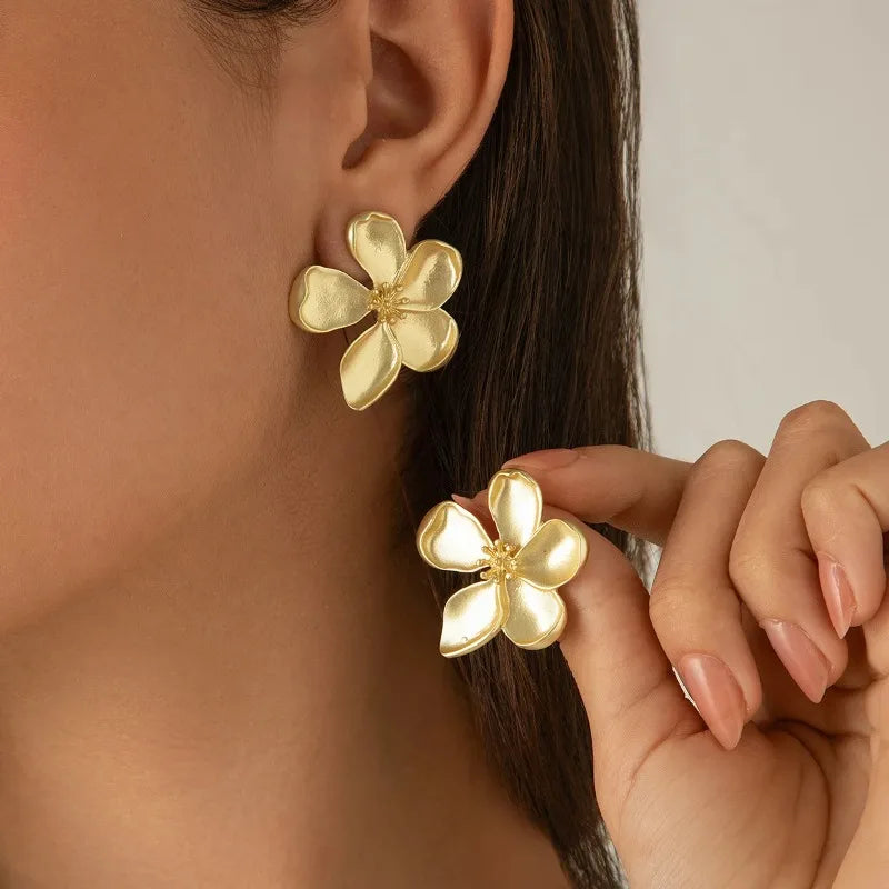 European & American Style Metal Flower Stud Earrings