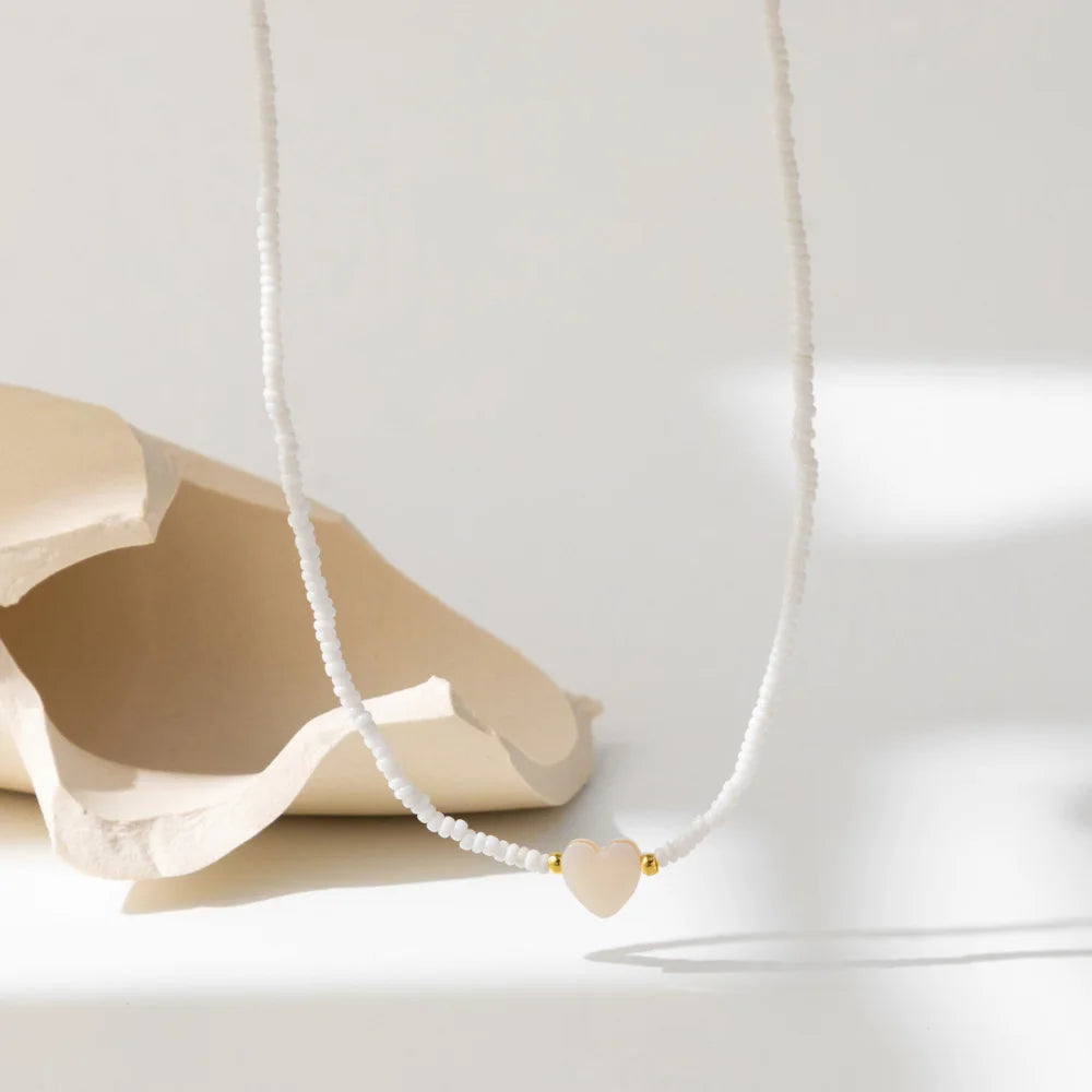 Versatile Handmade Moon Natural Shell Pendant Bead Necklace