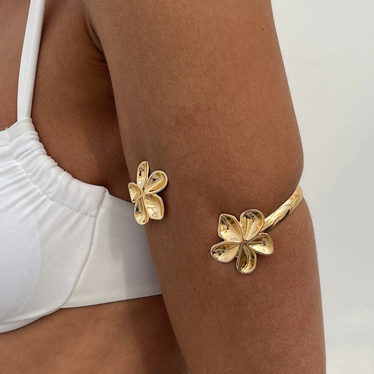 Gold Color Punk Flower Starfish Open Cuff Bangles