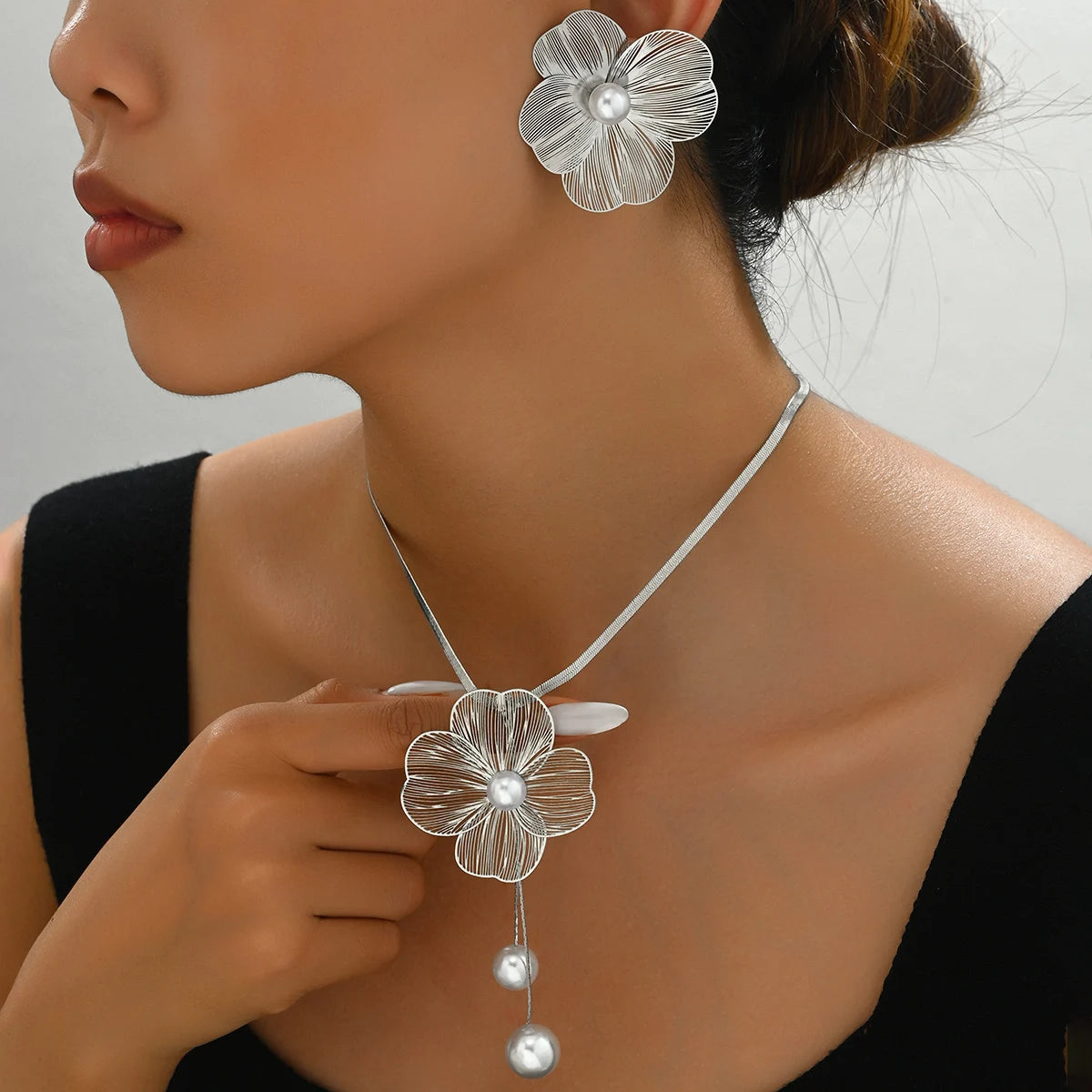 Gold Color Hallowout Stamping Big Flower Pearl Necklace Earrings Set