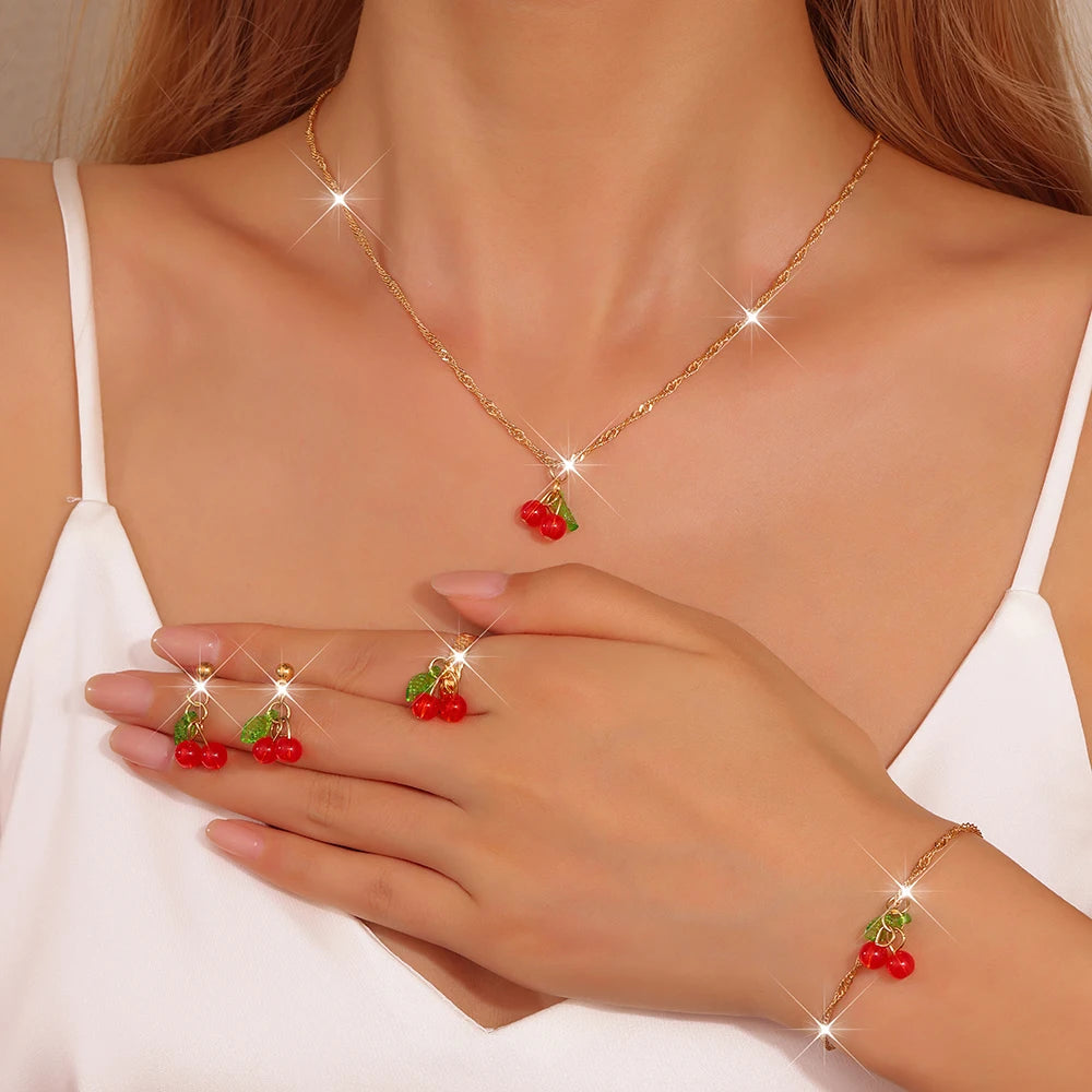 Elegant Gold Rhinestone Heart Shaped Jewelery Set