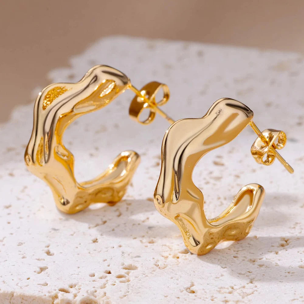 Gold Plating Twisted Heart Shape Hoop Earrings